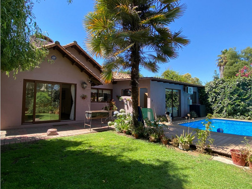 Casa Ubicada En Parque Universitario