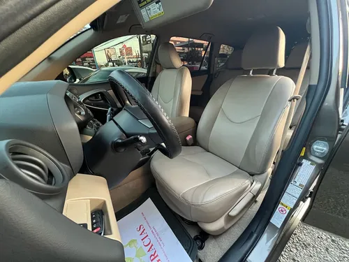 Oportunidad Toyota Rav4 4x4 2012