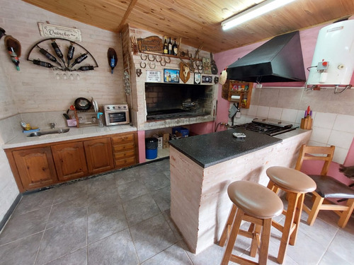 Hermosa Casa Con 4 Habitaciones + Pileta + Quincho