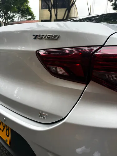 Chevrolet Onix 1.0t Automática