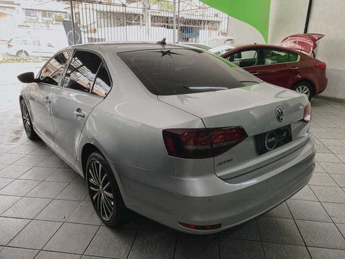 Imagem 6 de 12 de Volkswagen Jetta 2.0 Comfortline Gnv Automático 2016