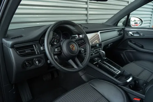 Porsche Macan T