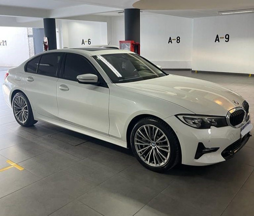 BMW Serie 3 3.0 330i Sedan Sport Line 252cv