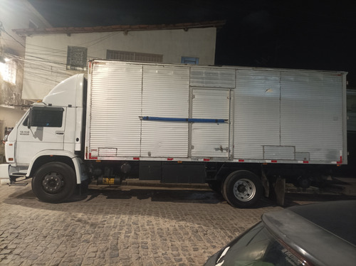 Baú 6.70 Cubagem 40 Capacidade 12 Paletes