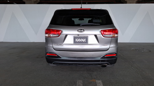 Kia Sorento 2.4 Lx At