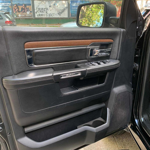 Imagen 14 de 18 de Dodge Ram 1500 2014 C/accesorios Dissano Automotores