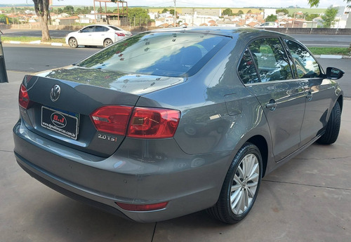 Volkswagen Jetta 2.0 Tsi Highline 200cv Gasolina 4p