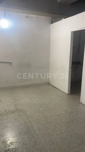 Local Comercial En Arriendo
