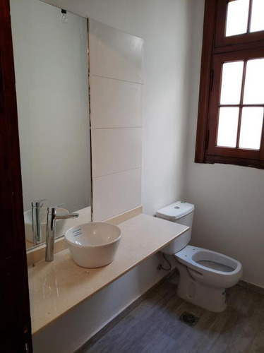 Imagen 10 de 18 de Venta Casa Ideal Oficina En Diag. 73 E/ 49 Y 50. Plaza Moreno