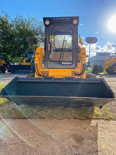 Minicargadora Sinomach 255f