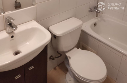 Departamento En Venta De 1 Dorm. En Estación Central