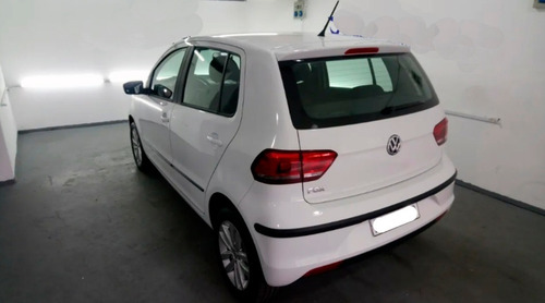 Imagen 3 de 4 de Moldura Protector Paragolpe Vw Fox 2016/2017/2018 Sensor