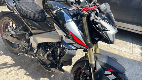 Vendo Ns 400z Con Detalle Estético Nada Que Afecte