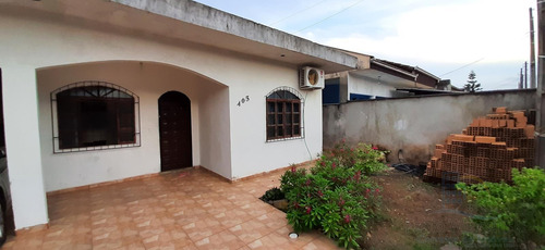 Imagem 12 de 15 de Casa - Padrão, Para Venda Em Joinville/sc - V572