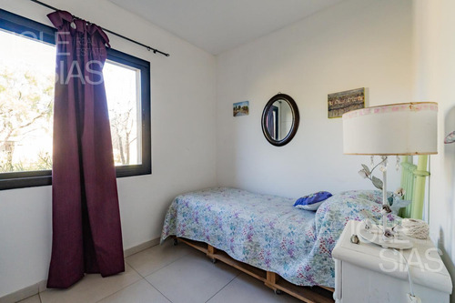 Casa Al Lago, En Venta - Barrio San Isidro Labrador, Villanueva