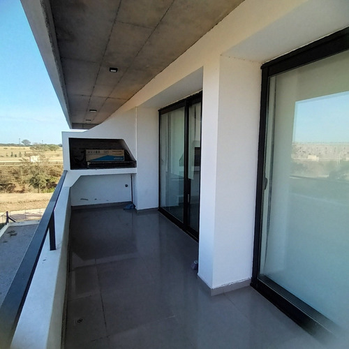 Imagen 8 de 16 de Departamento 2° Piso Alquiler Temporario