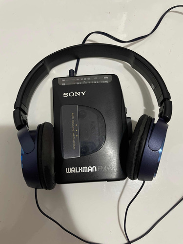Walkman Fm/am Sony (não Roda Fita) (Usado)
