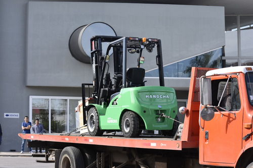 Montacargas Eléctrico Batería Litio 7,000 Lbs Hangcha Triple
