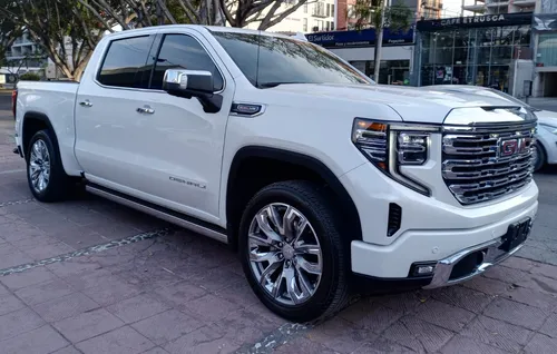 GMC Sierra 6.2 V8 Denali