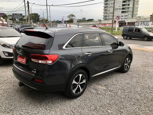 Kia Sorento V6 3.3 At