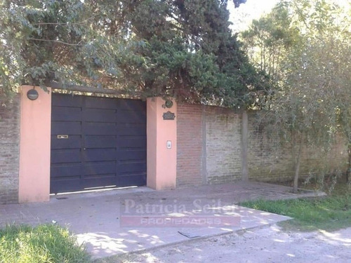 Imagen 10 de 12 de Venta En Bloque De Casaquinta Con 4 Duplex Parque Leloir