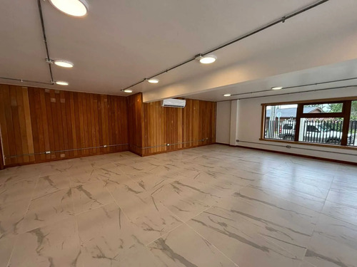 Gran Local En Arriendo En Puerto Varas (160011)