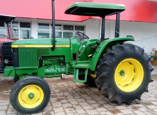 Trator John Deere 5600 Ano 2002