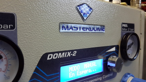 Màquina Automàtica Domes Resina