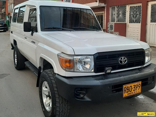 Imagen 17 de 25 de Toyota Land Cruiser