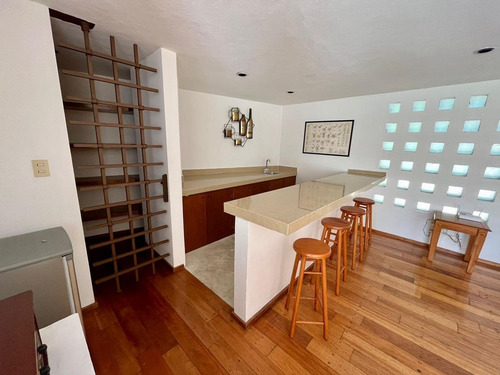 Imagen 11 de 28 de Expectacular Casa En Venta En Villa Verdún Frente A Un Bello Parque.