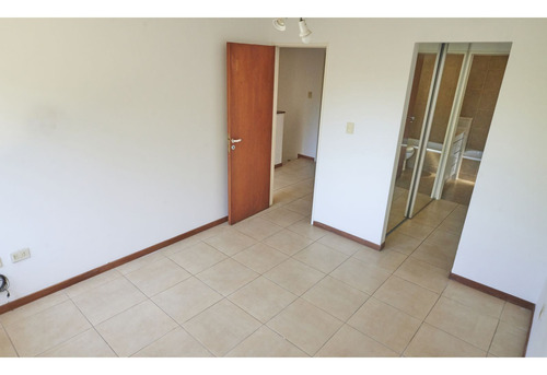 Duplex En Sol Paraná Barrio Privado. P Esther