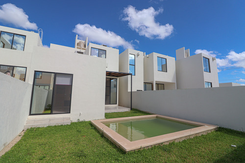 Casa En Venta En Privada Estela Nativa Ubicada En Conkal.