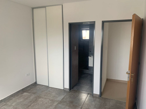 Imagen 6 de 8 de Ph En Venta En Berazategui
