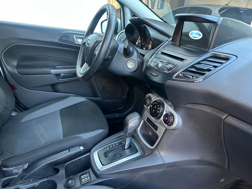 Ford Fiesta Kinetic Design 1.6 Se Powershift 120cv