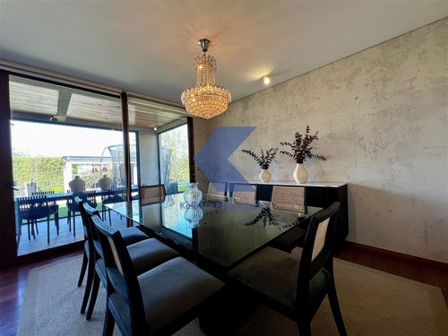 Casa En Venta De 6 Dorm. Mas Estar En Canquen Norte