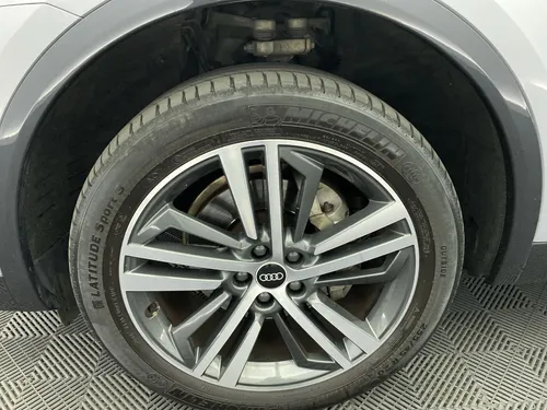 Audi Q5 2.0 TFSI MHEV QUATTRO ADVANCED