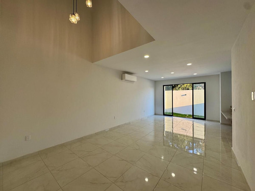 Casa En Venta En Lomas Del Dorado | En Oferta