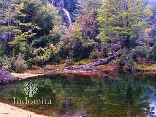 Fundo Con 8 Km De Río En Futaleufú