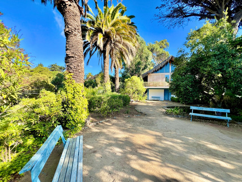 Interesante Casa En Venta En Zapallar Con Mucho Potencial