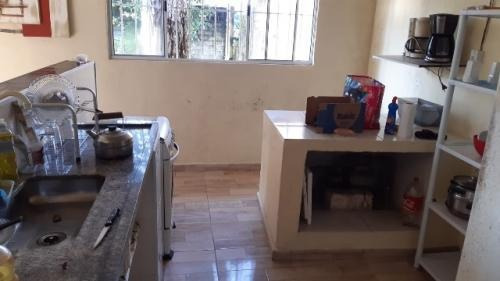 Imagem 3 de 13 de Casa Na Praia Com 3 Quartos, Boa Localização.