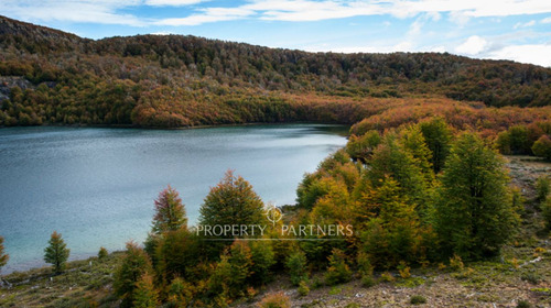 Patagonia, 2.800ha Excepcional Estancia Lago Bravo