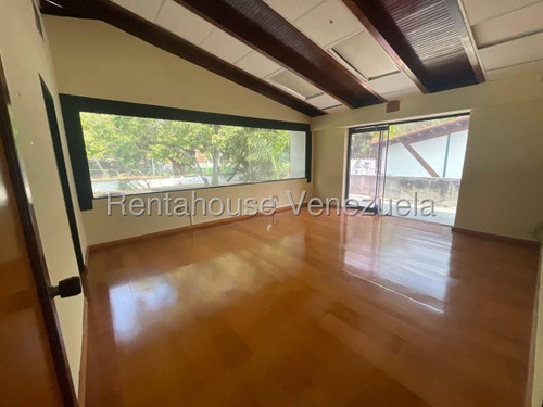 Local O Casa Comercial En Alquiler Chuao Dm 25-17902