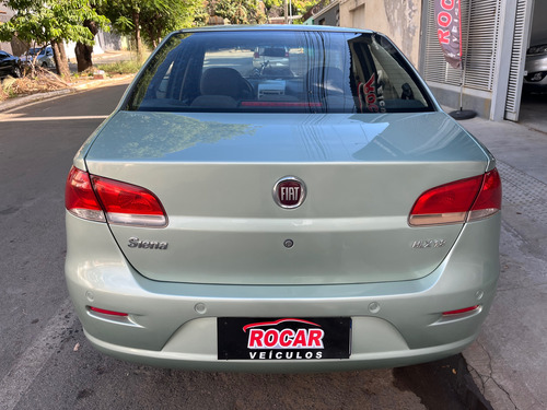 Fiat Siena 1.8 Hlx Flex Dualogic 4p