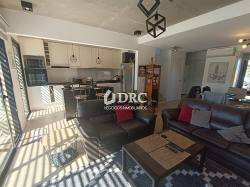 Divina Casa Muy Nueva Y Con Todas Las Comodidades En Pilar De Los Horneros.