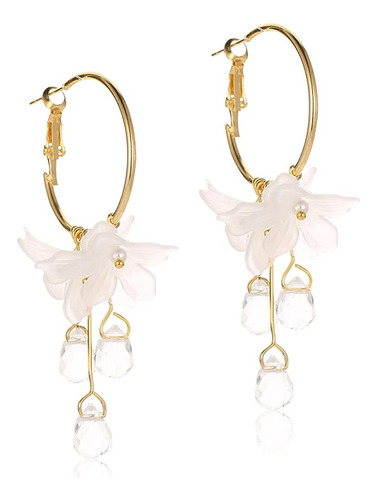 Aretes Largos Y Ligeros Resina Blanca Con Petalos Flores Col