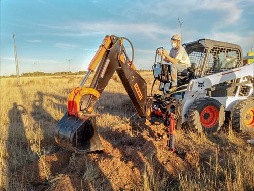 Imagen 5 de 6 de Implemento Excavador Extreme Pecarí Para Minicargadora