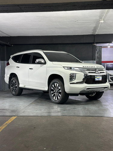 Mitsubishi Montero 2023