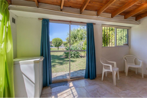 Imagen 6 de 30 de Casa 2 Dormitorios En Venta Entre Caminos Gonnet