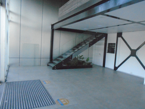 Oportunidad ! Local De 97,57 M2 - Tranqueras- Av Las Condes