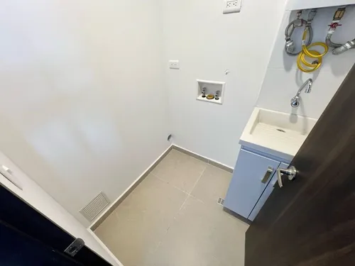 Apartaestudio En Arriendo Ubicado En El Retiro Sector Fizebad (18500).